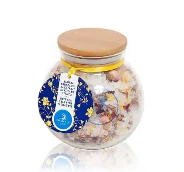 Sel de bain et gommage aux boutons de rose, 500gr pour un bain relaxant et soignant